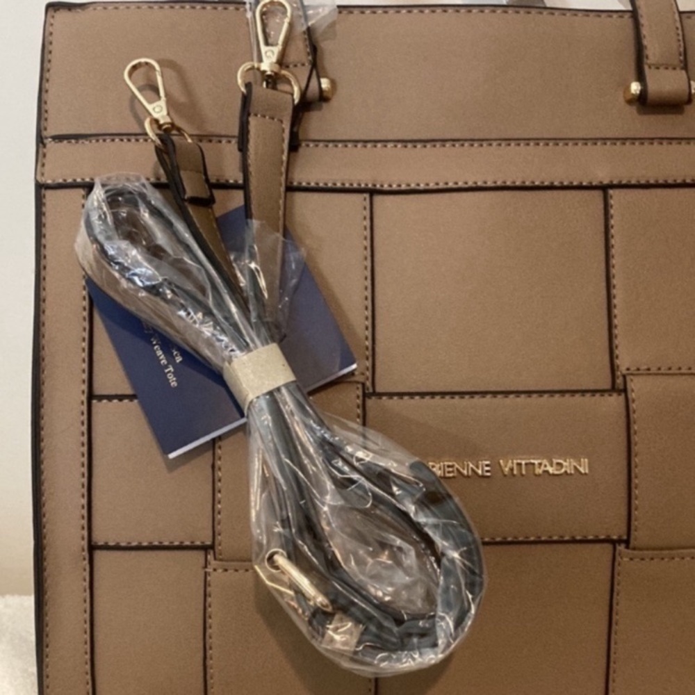 Adrienne Vittadini Francesca Luxury Weave Tote - Picture 3 of 13